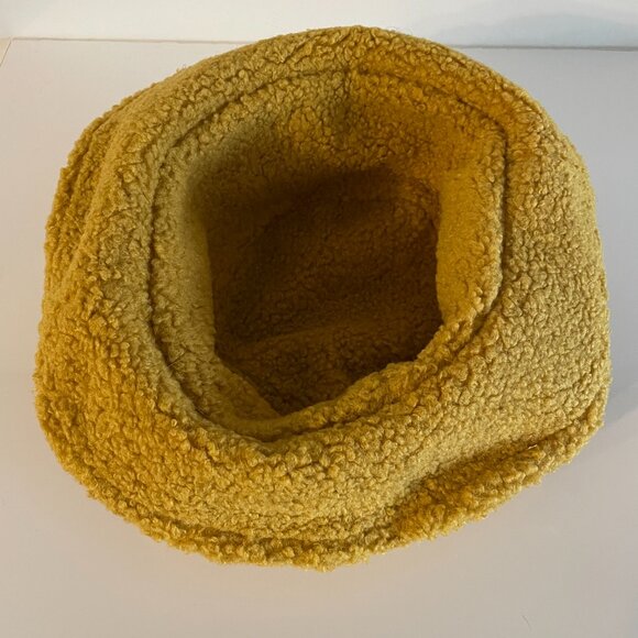 Sherpa Hat - Picture 4 of 4